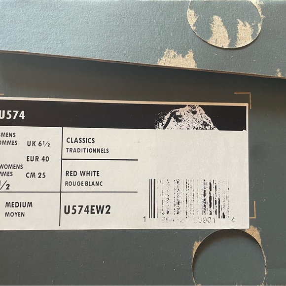 New Balance 574 Red, white, and blue sneakers. Never worn! Women’s 8.5 / Men’s 7 - Picture 8 of 9